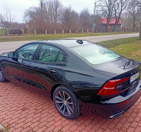 Volvo S60 cena 121000 przebieg: 48000, rok produkcji 2021 z Łapy małe 191